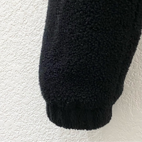 FASHION NOVA Don't Dream It's Over Black Fuzzy Cropped Jacket Size M - Picture 9 of 14